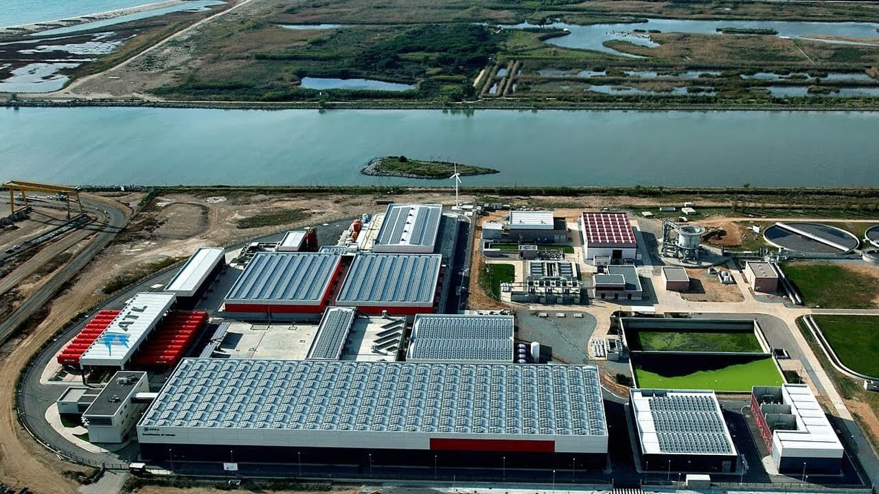 La planta desaladora del Llobregat ha supuesto millones en costes de construcción y mantenimiento