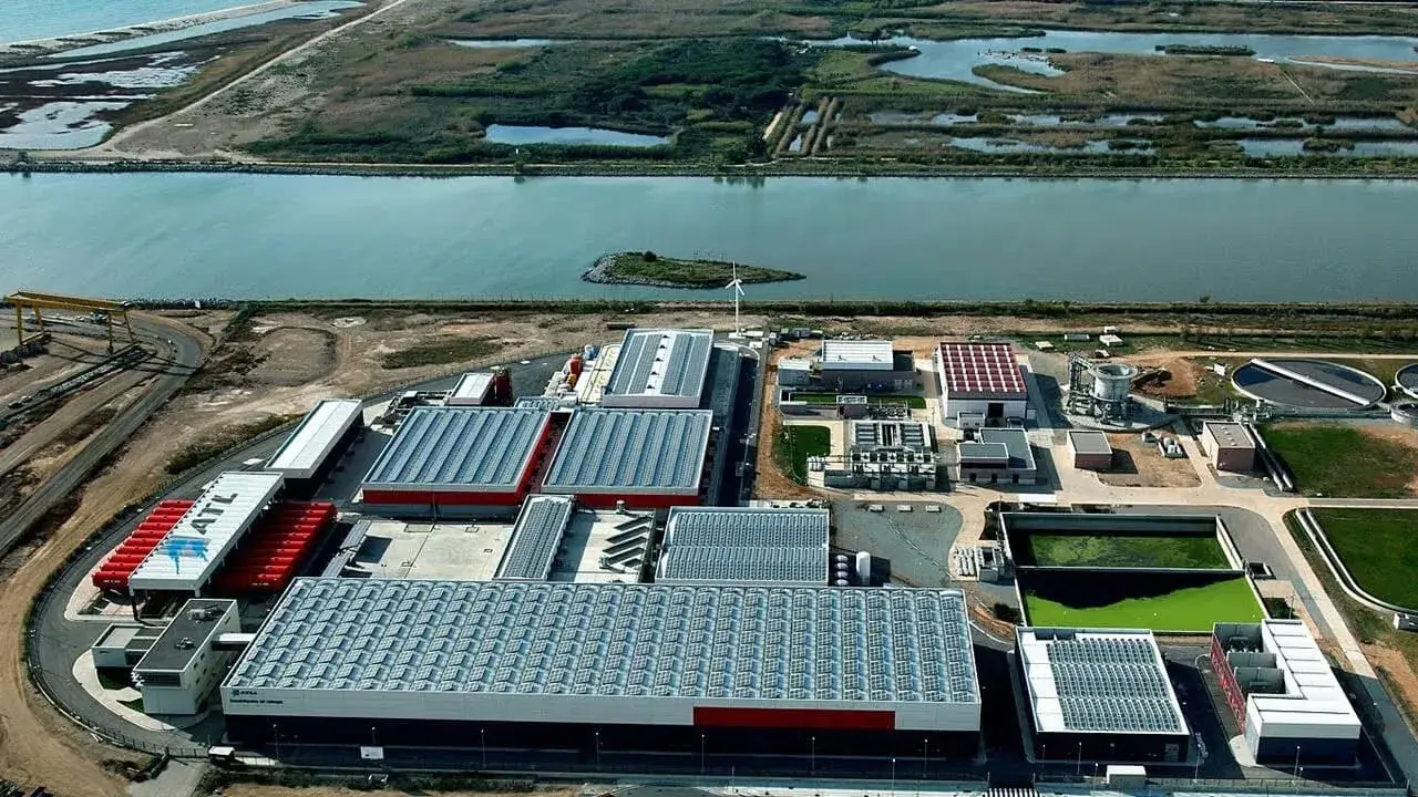 La planta desaladora del Llobregat ha supuesto millones en costes de construcción y mantenimiento