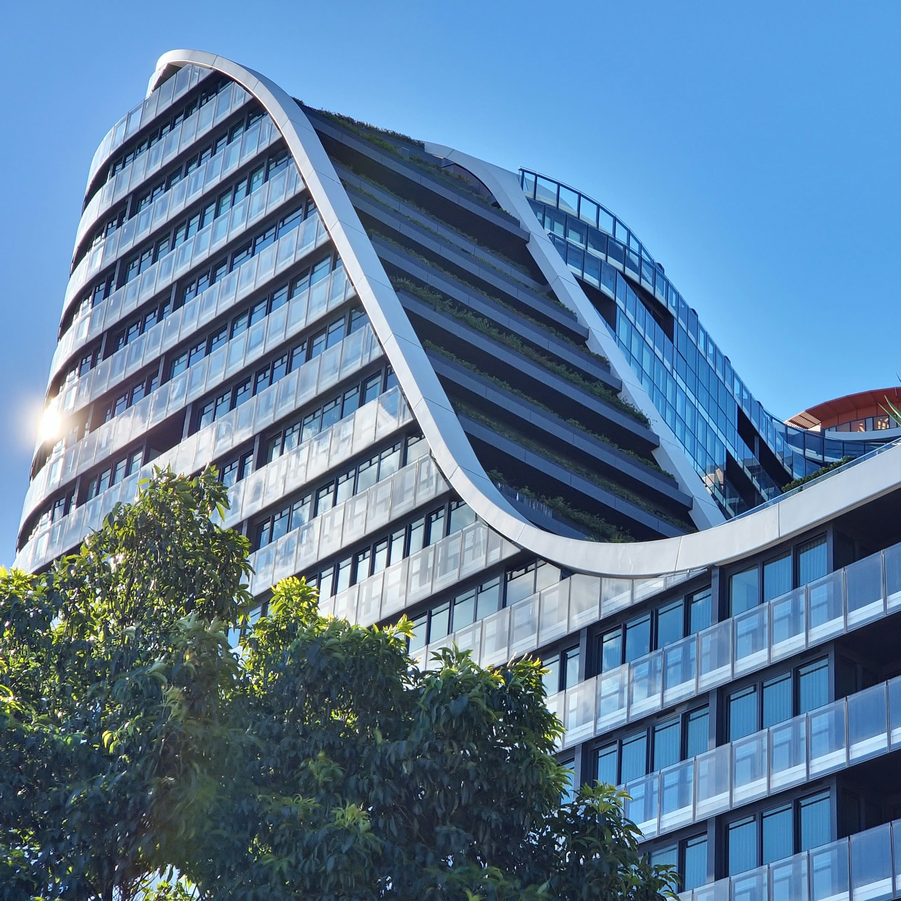 Edificios comerciales y residenciales
