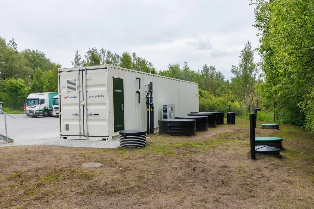 Unidad containerizada de reutilización de agua de lavandería en sitio